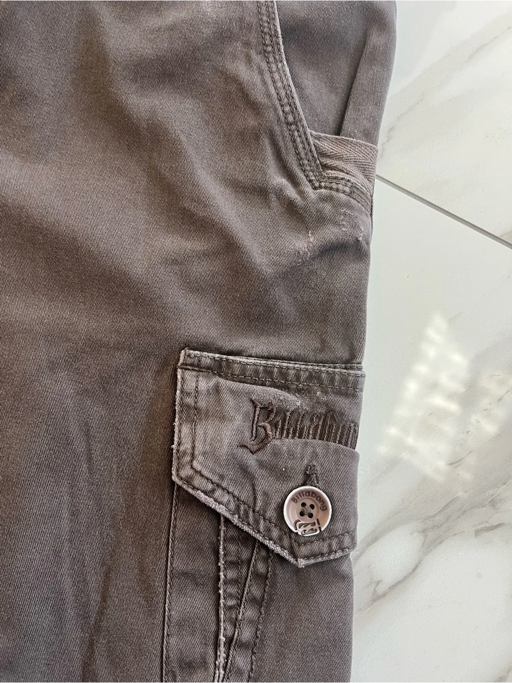 Billabong Brown Cargo Shorts Men’s Size 30